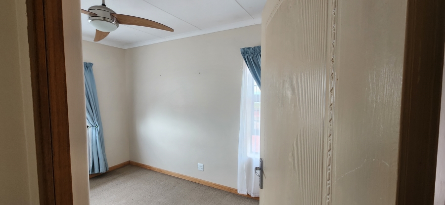 5 Bedroom Property for Sale in Dana Bay Western Cape
